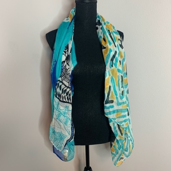 D&Y Square Blue & Green Lightweight Scarf - Picture 2 of 5